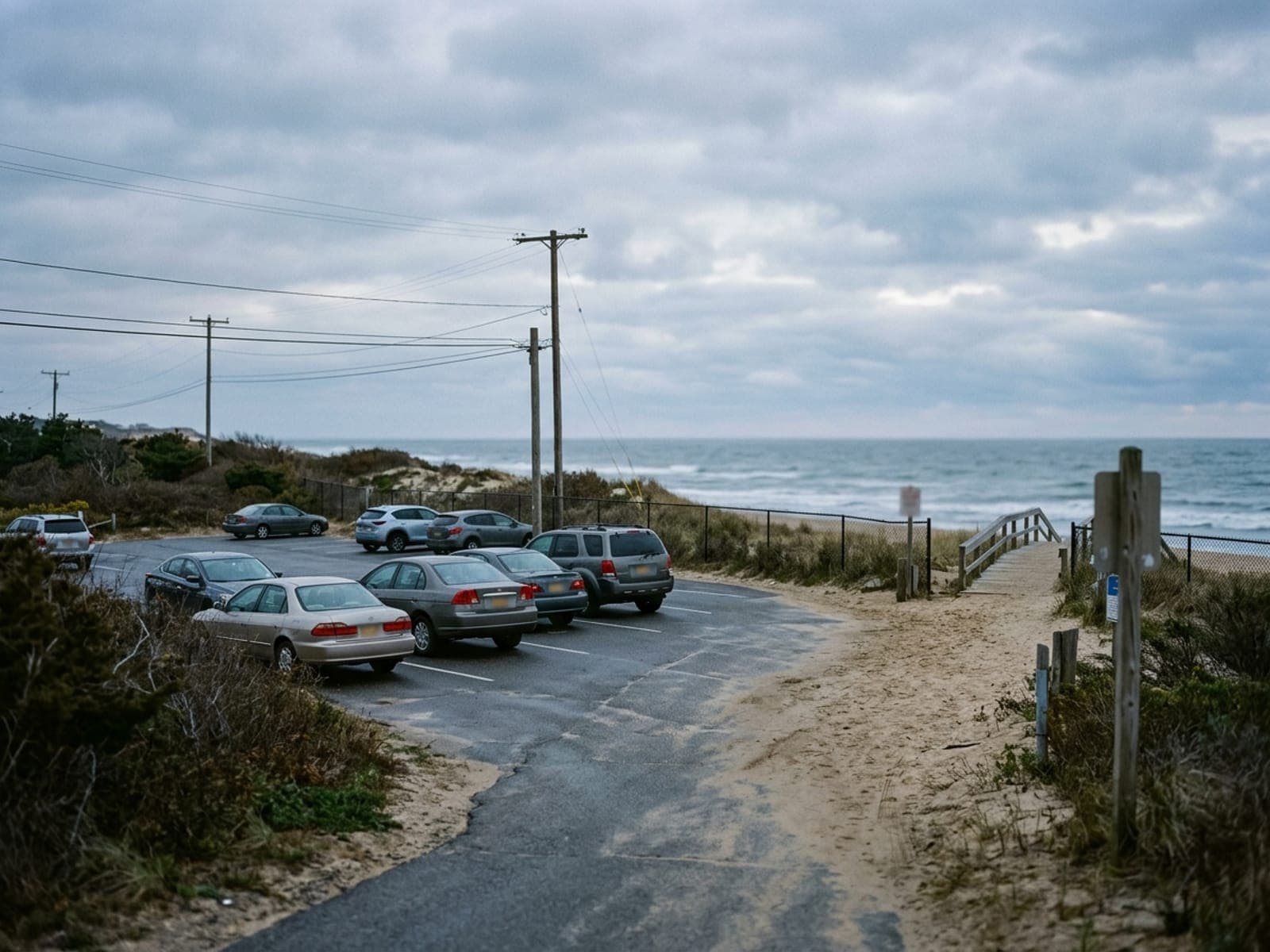Parking-lot break-ins risk area at a coastal & waterfront site